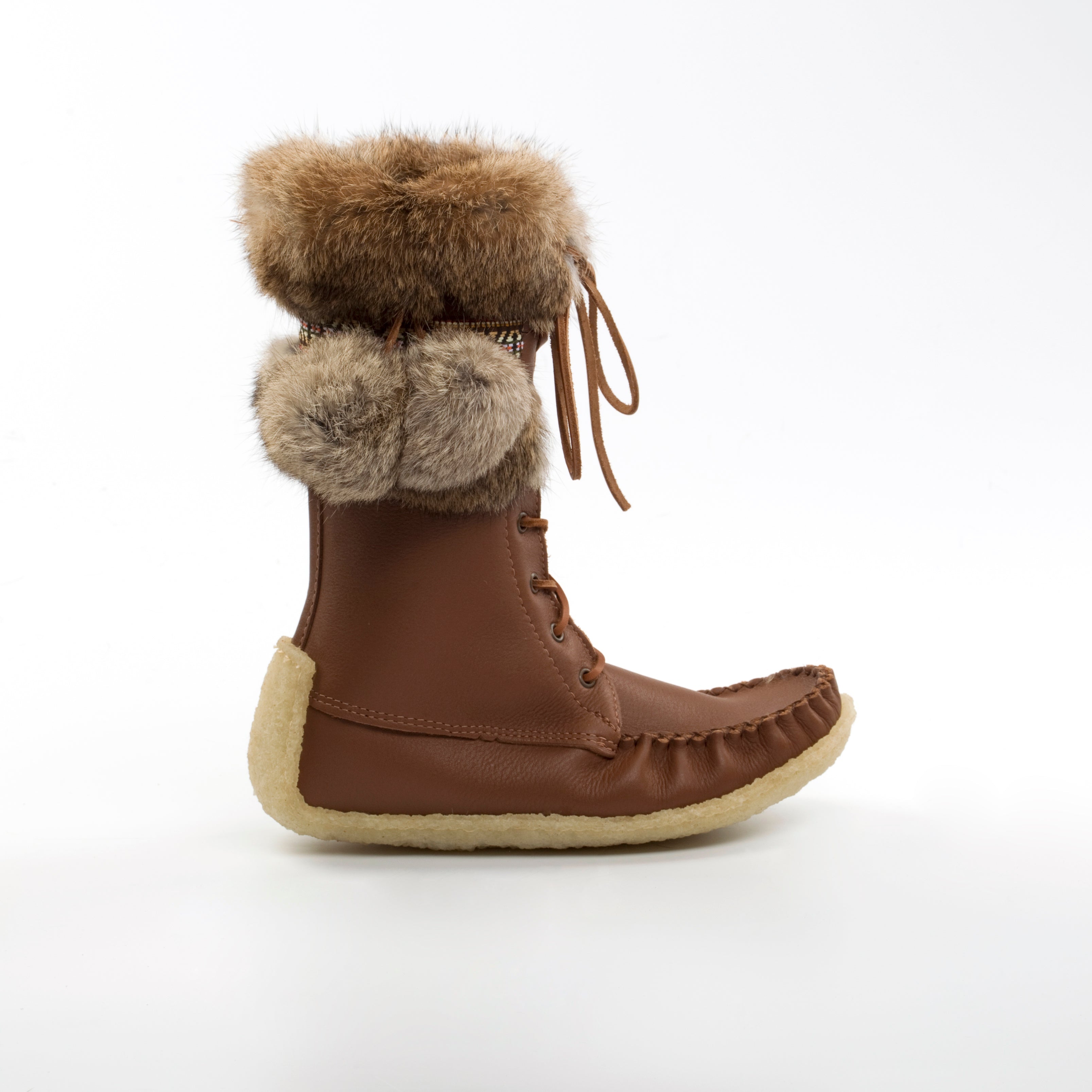 brown snowshoe boots for winter wear