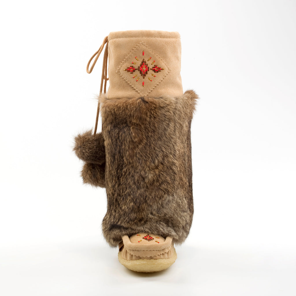 womans mukluk boots in sand suede